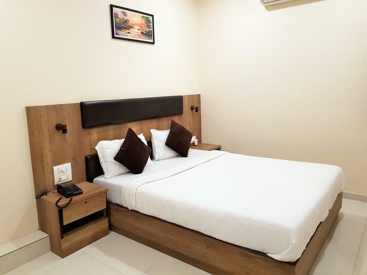 Hexa Royal Elite Otel Mumbai Dış mekan fotoğraf